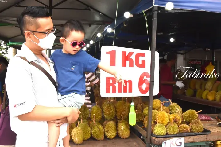 Aunty Aya👵Blog🍍Durian is very cheap now in Teluk Intan🍍