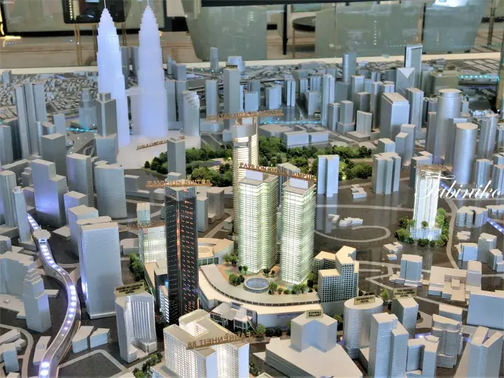 Architectural model of Kuala Lumpur&rsquo;s Bukit Bintang district featuring Petronas Towers and Pavilion KL.