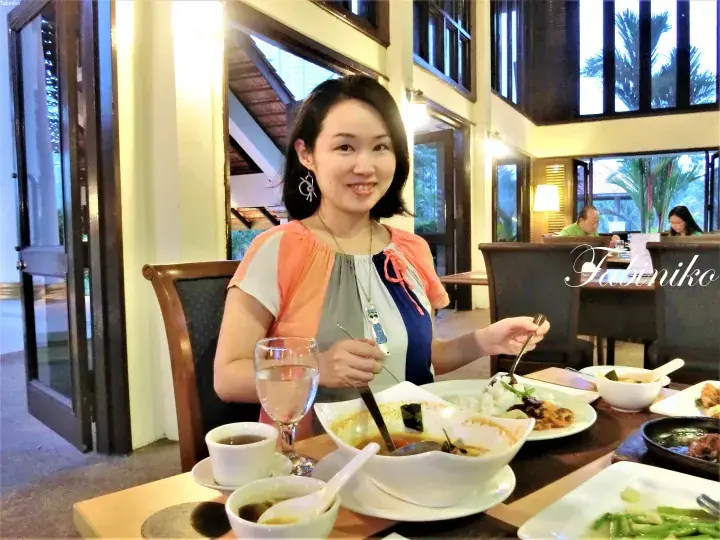 【食べニコ】特集：マレーシアで素敵な食事しょう！THE AROI DEE Thai Restaurant (ザ アロイ ディ タイ料理) at Palm Garden Hotel IOI